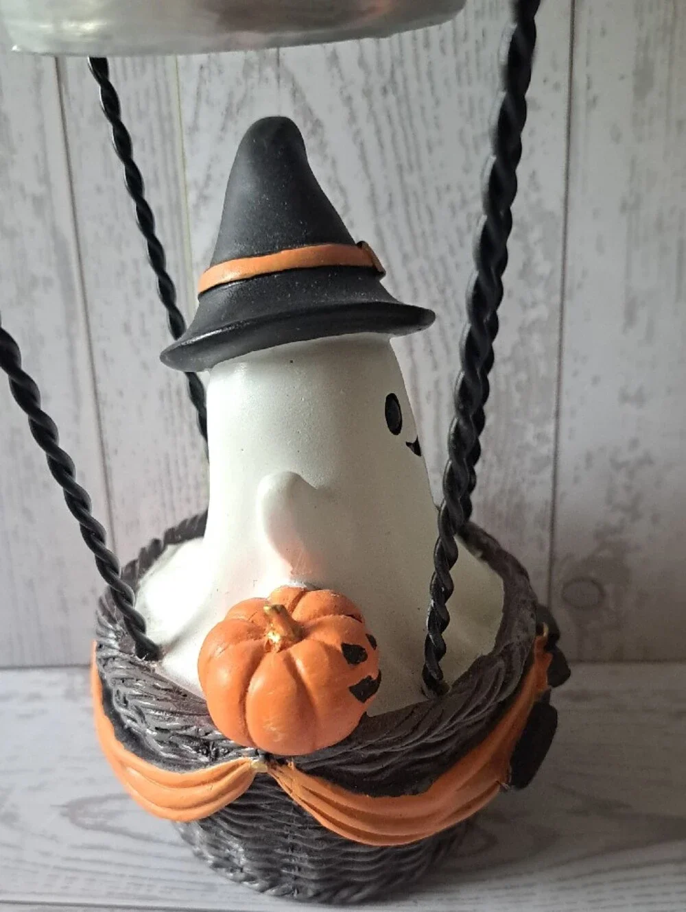Ghost Figurine In Hot Air Balloon Halloween Decor - Free Standing Tabletop New